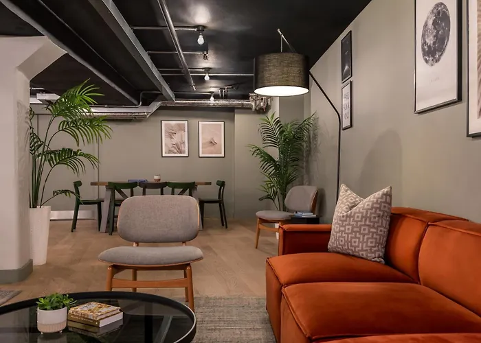 Zedwell Underground Hotel Tottenham Court Rd